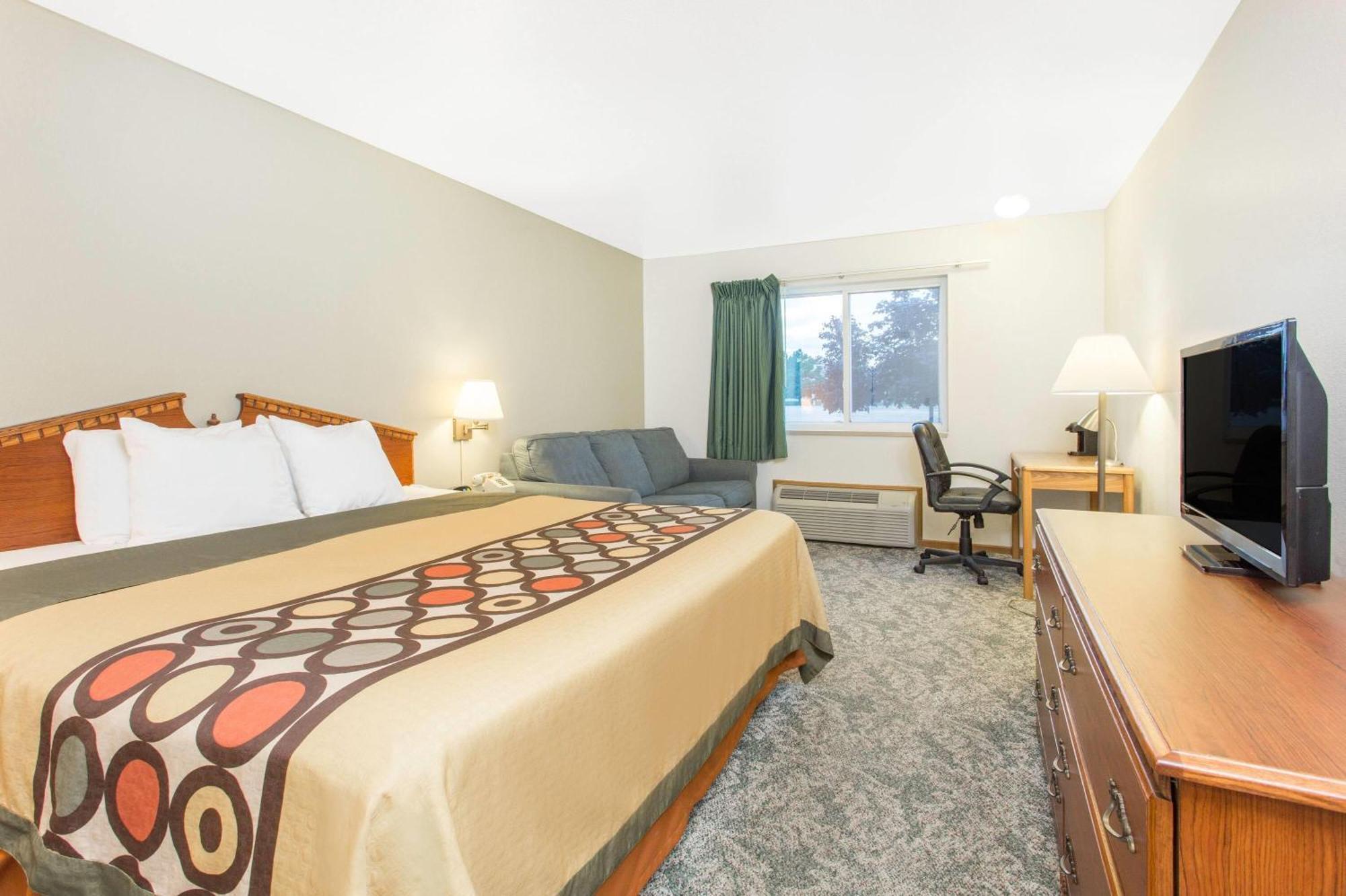 Super 8 By Wyndham Escanaba Buitenkant foto